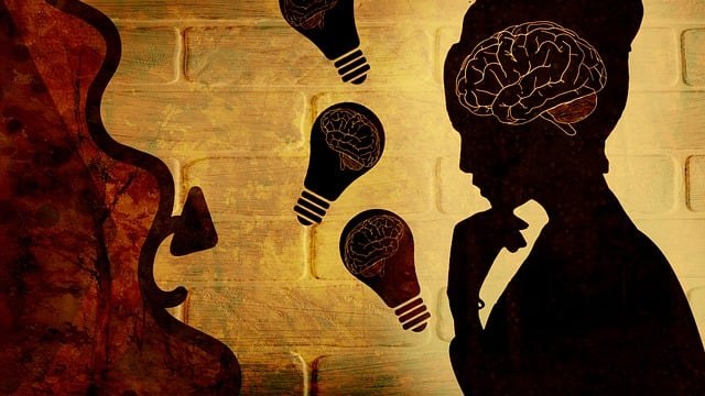 性格内向别硬撑，用倾听和真诚换高质量人脉